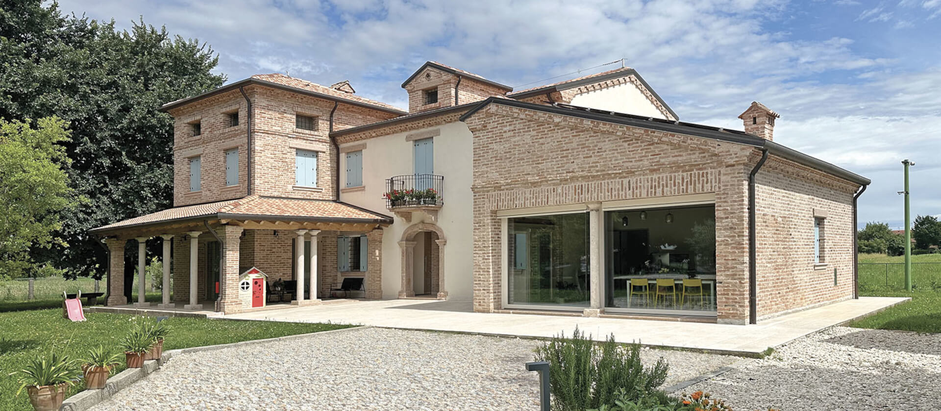 Realizzazioni di serramenti FAMM Infissi