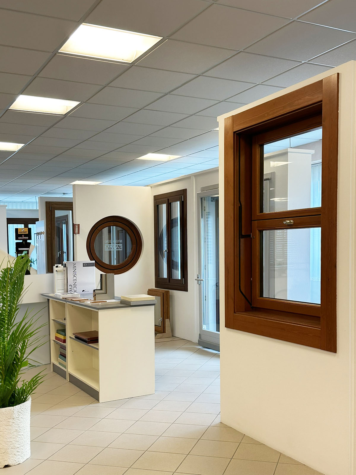 Interno dello Show Room Casa FAMM